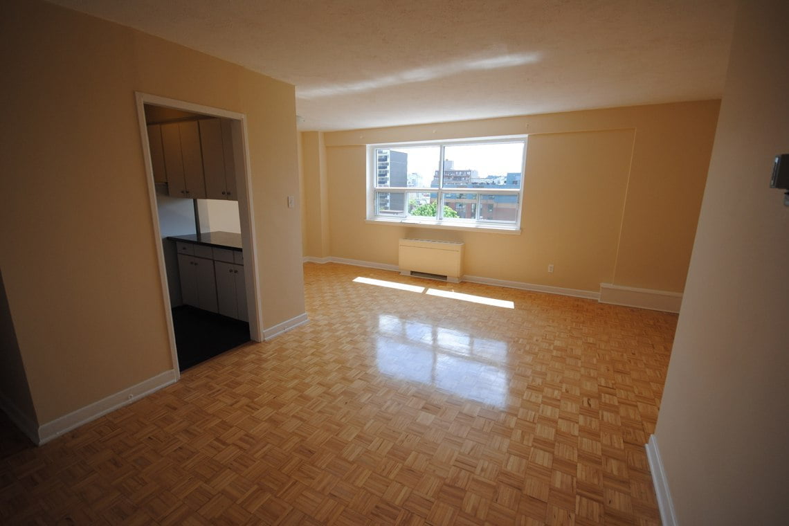 335 Cooper St Bachelor & 1 Bedroom Apartments For Rent Centretown