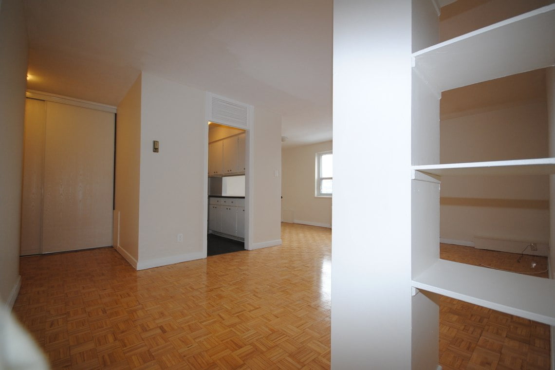 335 Cooper St Bachelor & 1 Bedroom Apartments For Rent Centretown