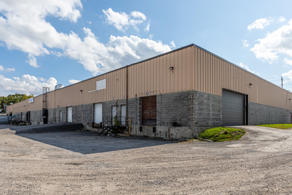 1435 Cyrville Road District Realty