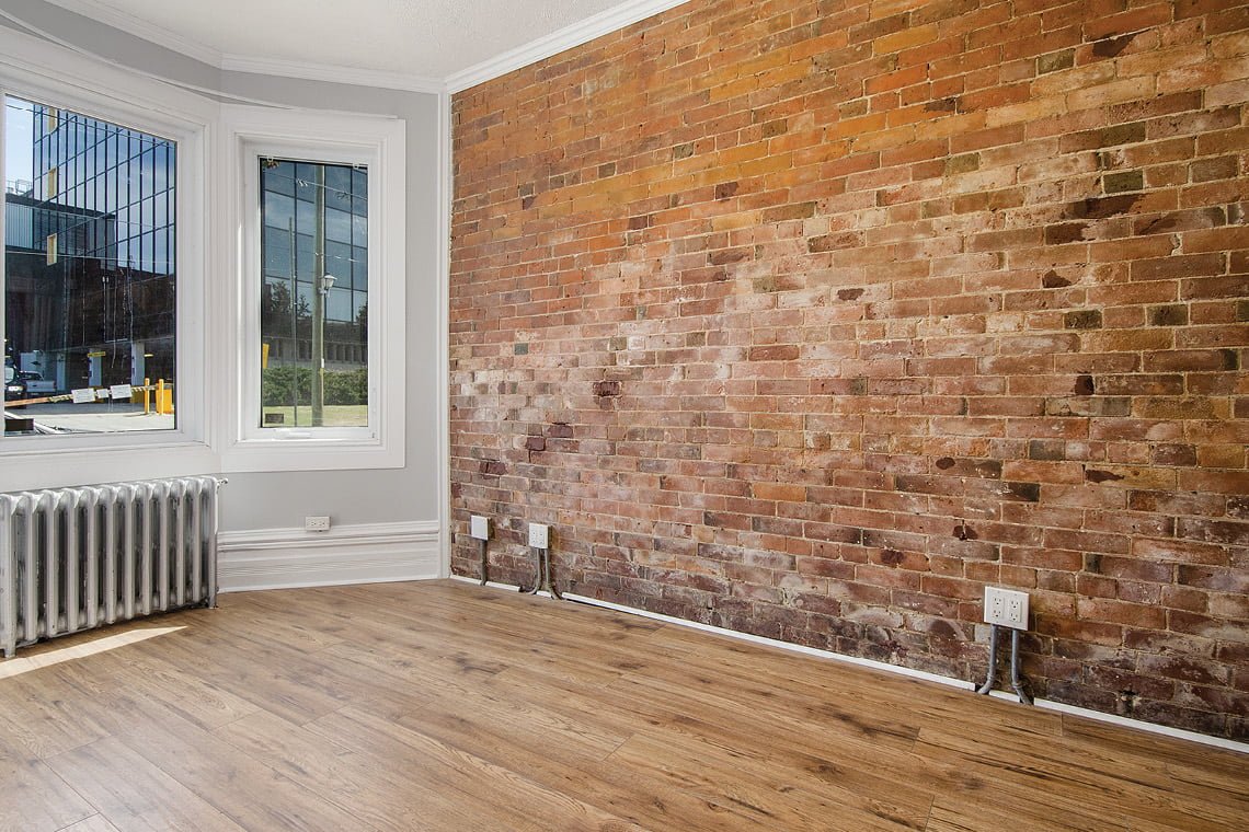 unit 45 exposed brick wall 45-47 saint andrew street