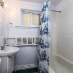 unit 3 bathroom 52 saint andrew street